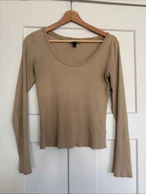 Universal Thread Women's Long Sleeve Scoop Ribbed Top - Tan
